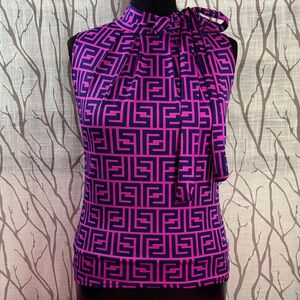 Chic Pink and Black Geometric Blouse - Size Small